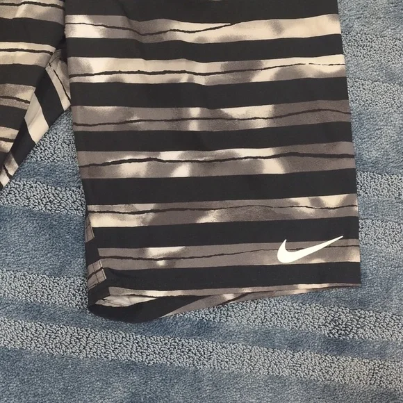 Nike Men's Striped Black and White Swim Shorts - Picture 3 of 4